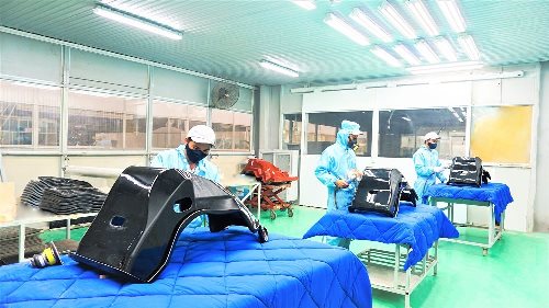 THACO xuất khẩu lô khung ghế composite đầu tiên sang Nhật Bản